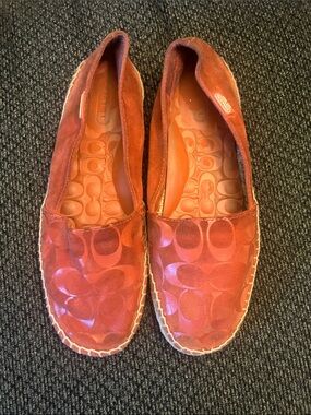 Coach “June” espadrille loafers red/coral suede upper signature logo 9.5